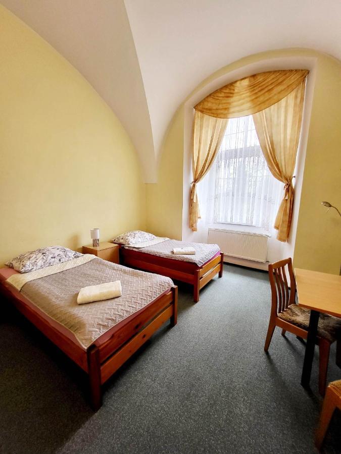 Апартаменты Diecezjalny Dom Formacyjny Ныса Экстерьер фото
