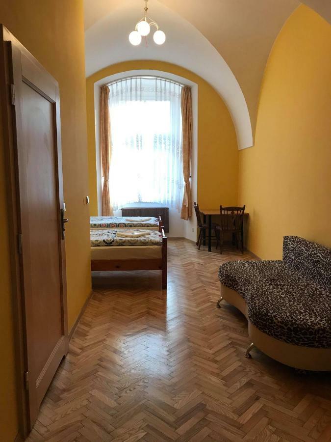 Апартаменты Diecezjalny Dom Formacyjny Ныса Экстерьер фото